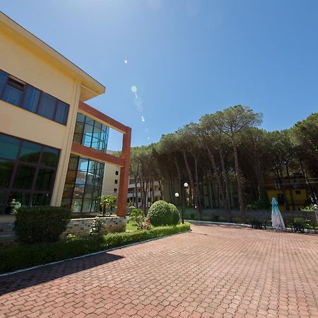 גולם Kolaveri Resort מראה חיצוני תמונה